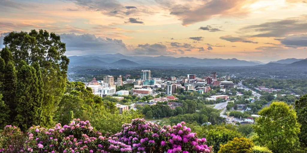 United Airlines Asheville Airport Office in North Carolina