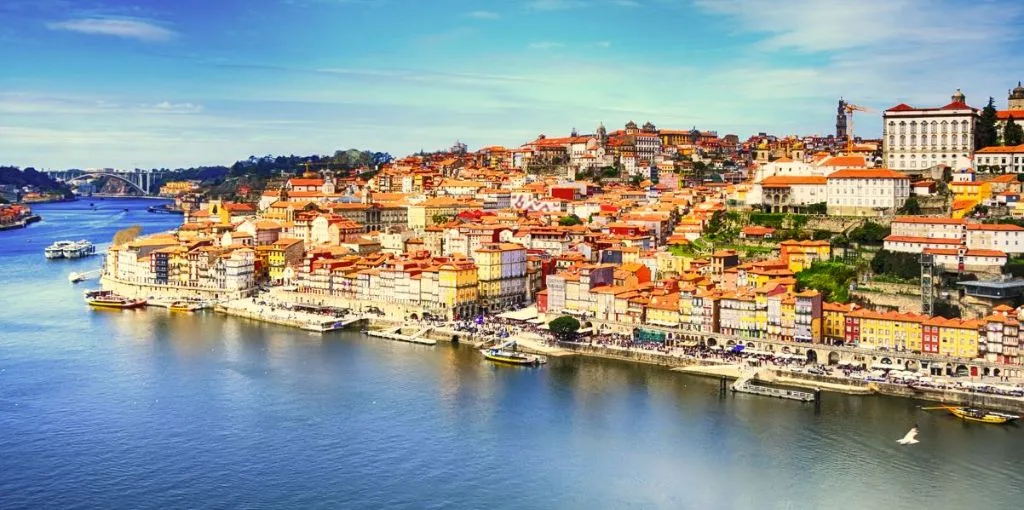 United Airlines Lisbon Airport Office in Portugal