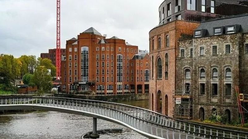 United Airlines Bristol Office