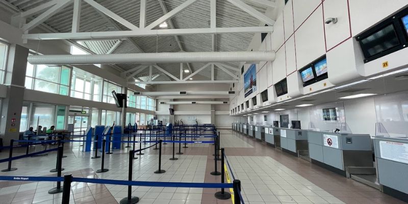 Air Canada AUA Terminal