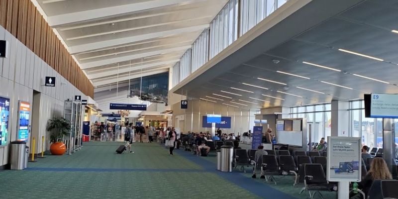 Air Canada PDX Terminal